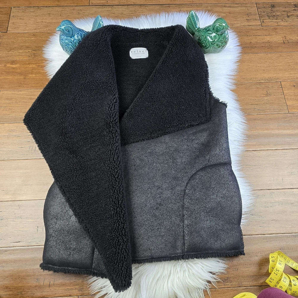 Anthropologie Velvet By Graham & Spencer Faux Fur Suede Small